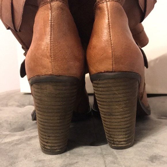 Steve Madden Renegaid Boots in cognac with straps and buckle accents! - Picture 15 of 16